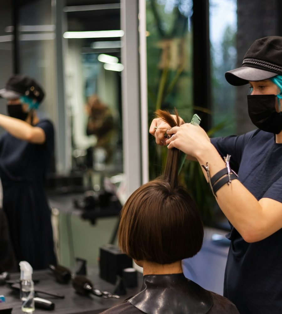 woman in beauty salon